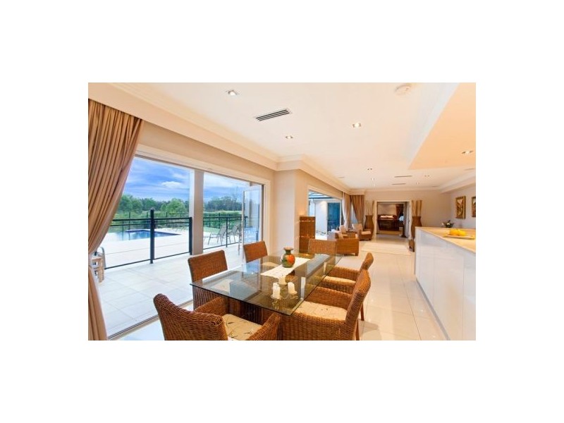 38 Portrush Cres, Luddenham NSW 2745