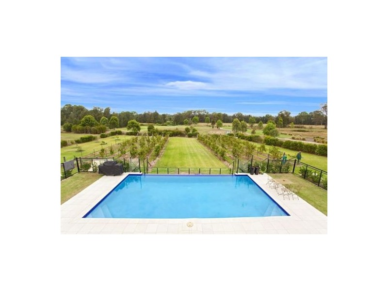 38 Portrush Cres, Luddenham NSW 2745