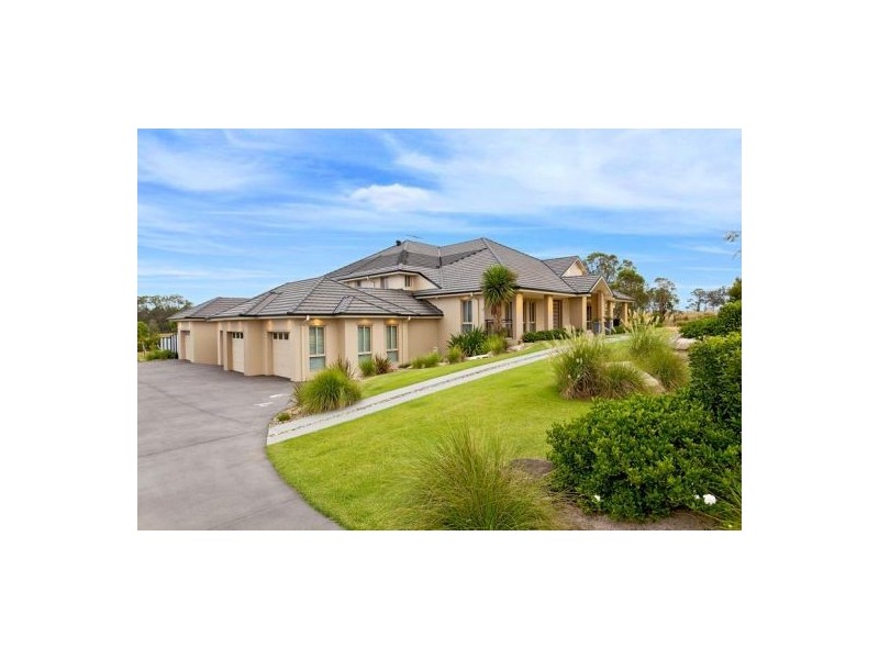 38 Portrush Cres, Luddenham NSW 2745