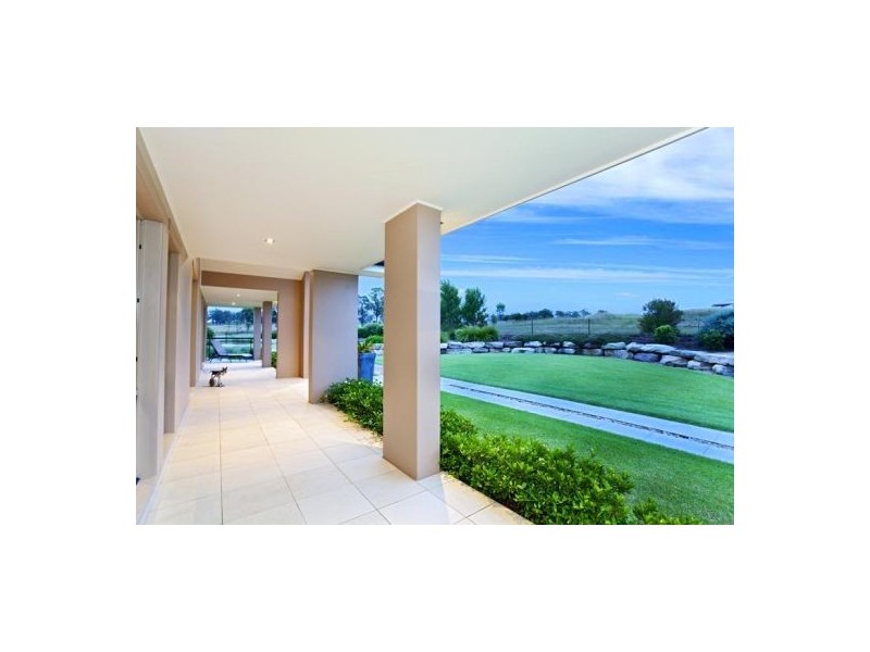 38 Portrush Cres, Luddenham NSW 2745