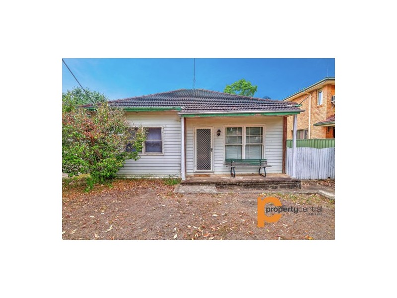 33 Brown Street, Penrith NSW 2750