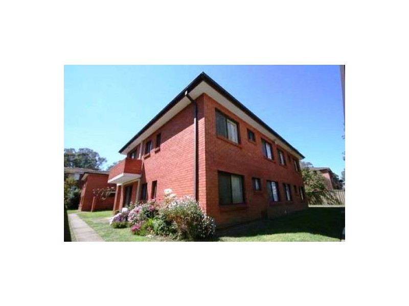 1/8 Dent Street, Penrith NSW 2750