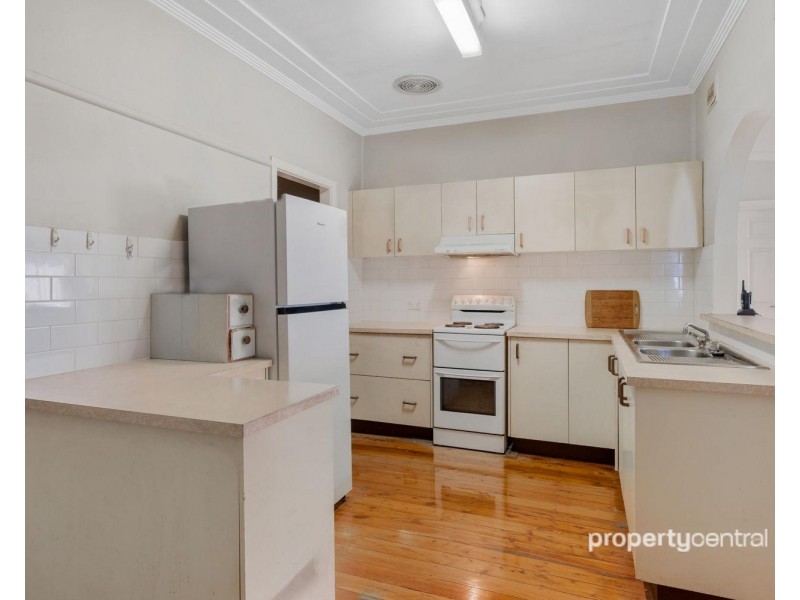 64 Elizabeth Crescent, Kingswood NSW 2747