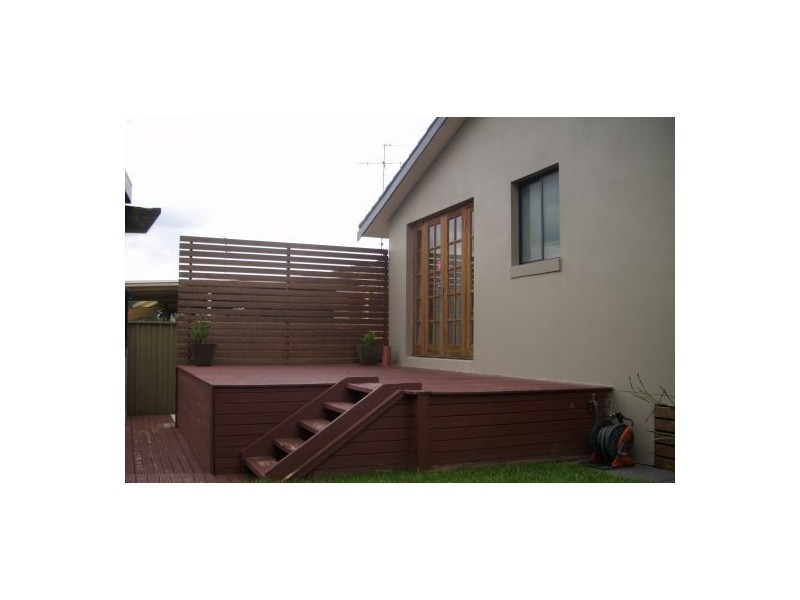 11 Stoke Crescent, South Penrith NSW 2750