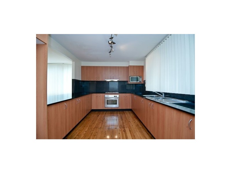 32 Deloraine Drive, Leonay NSW 2750