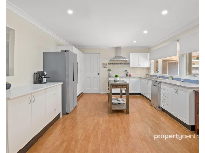 2 Henderson Crescent, Jamisontown NSW 2750