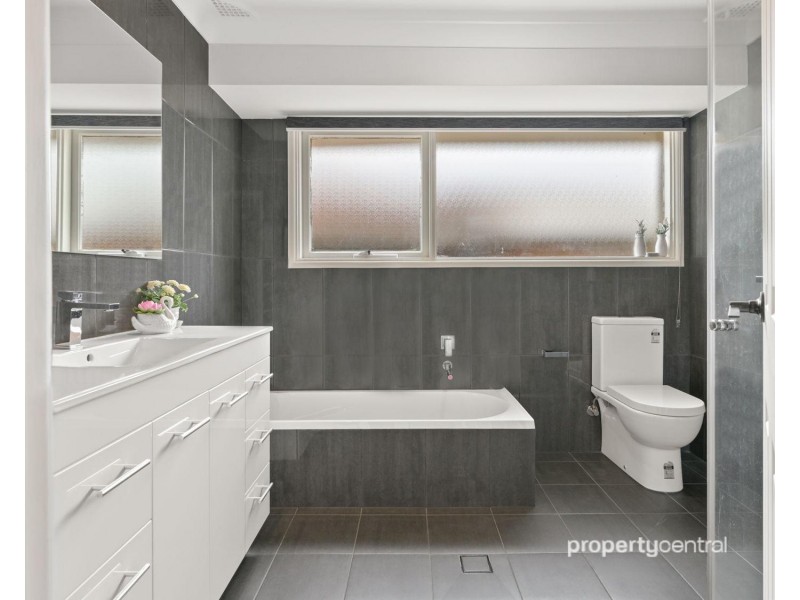 2 Henderson Crescent, Jamisontown NSW 2750