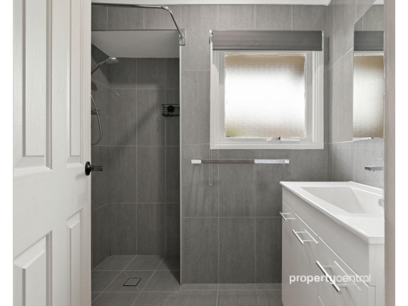 2 Henderson Crescent, Jamisontown NSW 2750