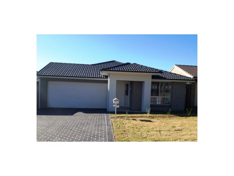 7 Cherrywood Street, Claremont Meadows NSW 2747