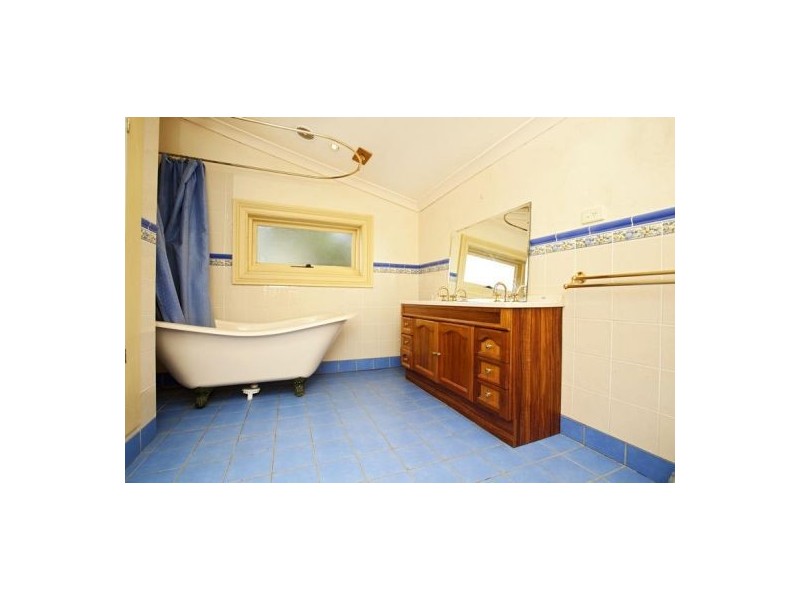 18 The Crescent, Penrith NSW 2750