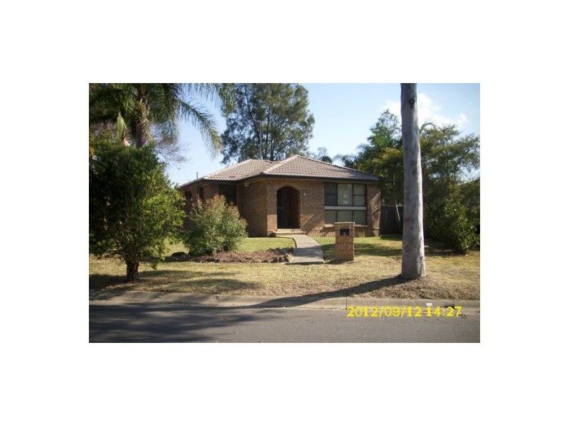 5 Scenic Circuit, Cranebrook NSW 2749