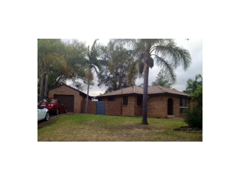 5 Scenic Circuit, Cranebrook NSW 2749