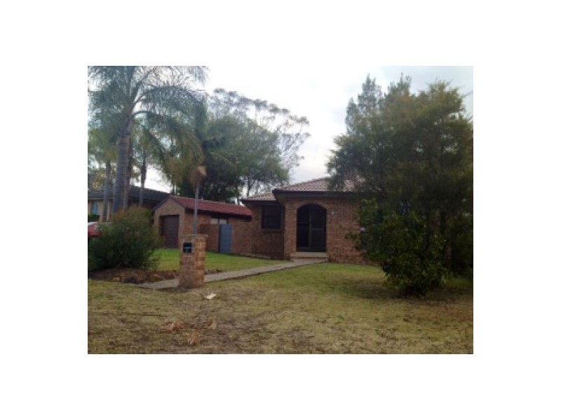 5 Scenic Circuit, Cranebrook NSW 2749