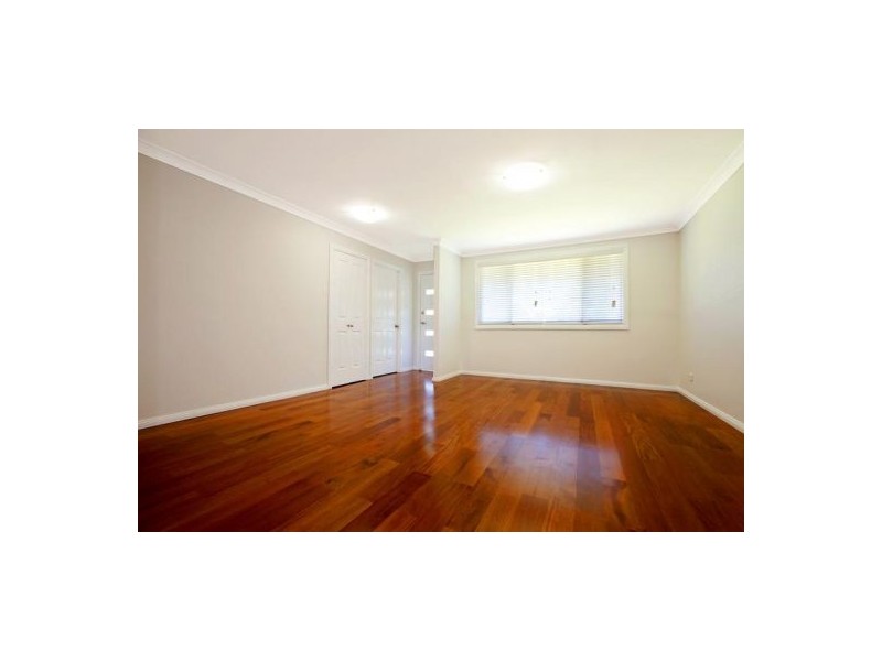 1/10 Kay Close, Jamisontown NSW 2750