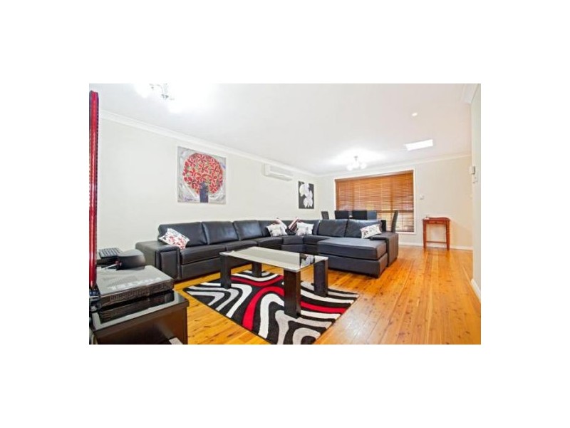 11 Roebuck Road, Werrington NSW 2747