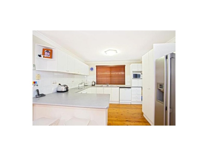 11 Roebuck Road, Werrington NSW 2747