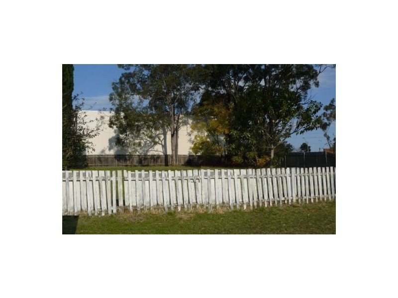 42 Nineteenth Street, Warragamba NSW 2752