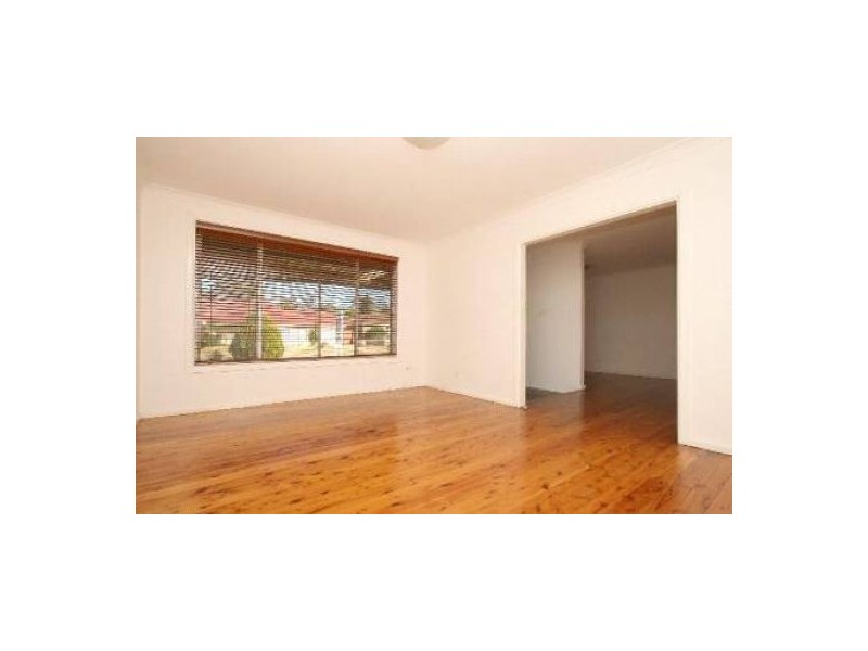 8 Bunyan Road, Leonay NSW 2750