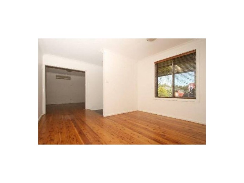 8 Bunyan Road, Leonay NSW 2750