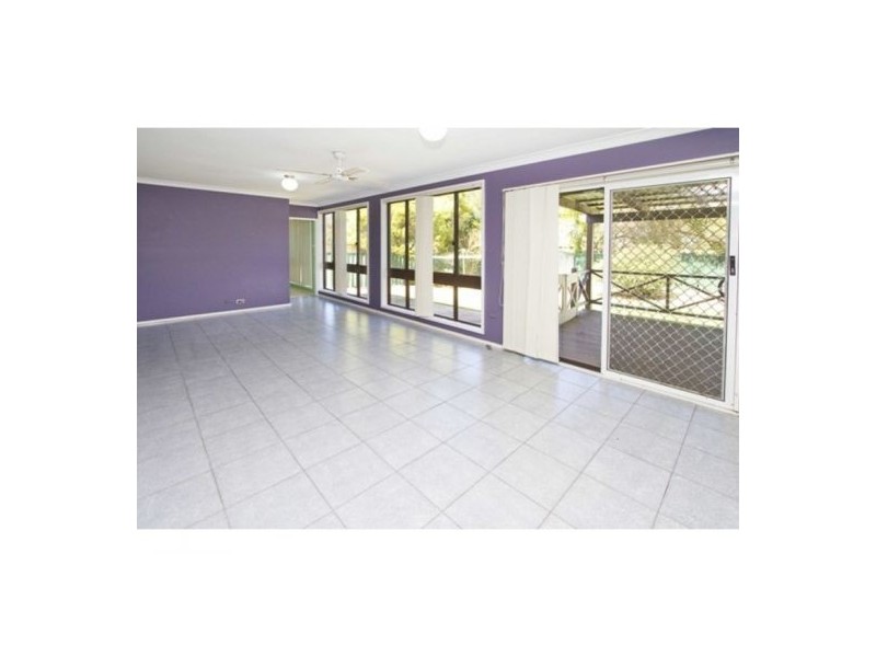 9 Farmview Drive, Cranebrook NSW 2749