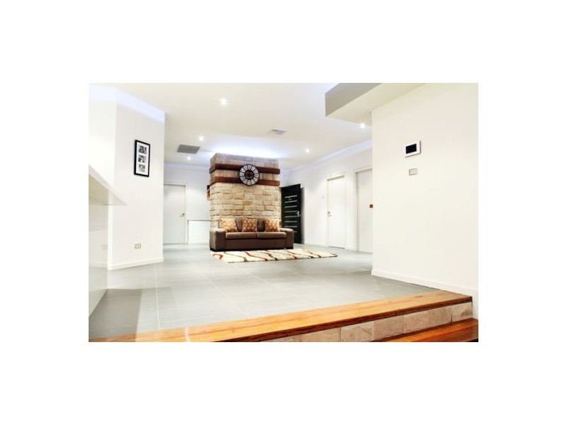 13 Tea Tree Glen, Jamisontown NSW 2750