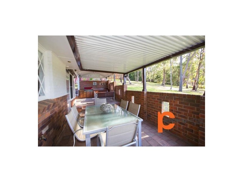 16 Deloraine Drive, Leonay NSW 2750