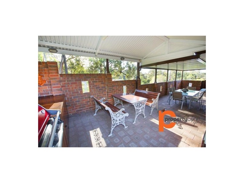 16 Deloraine Drive, Leonay NSW 2750