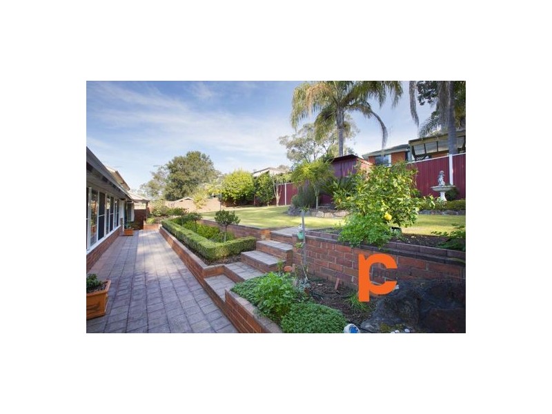 16 Deloraine Drive, Leonay NSW 2750