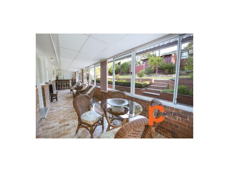 16 Deloraine Drive, Leonay NSW 2750