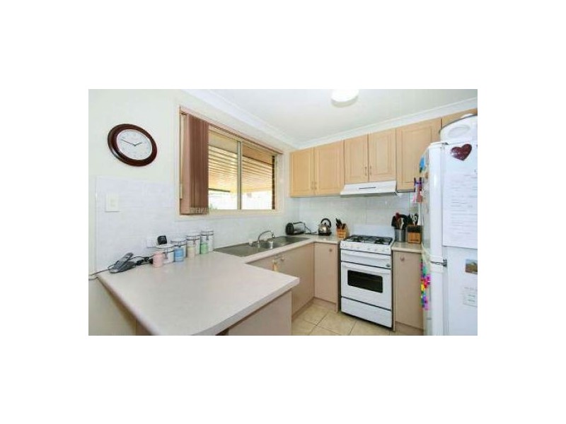 16 Beethoven Place, Cranebrook NSW 2749