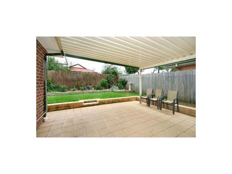 16 Beethoven Place, Cranebrook NSW 2749