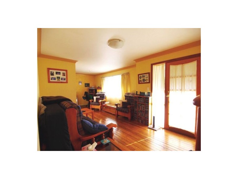 60. Third Street, Warragamba NSW 2752
