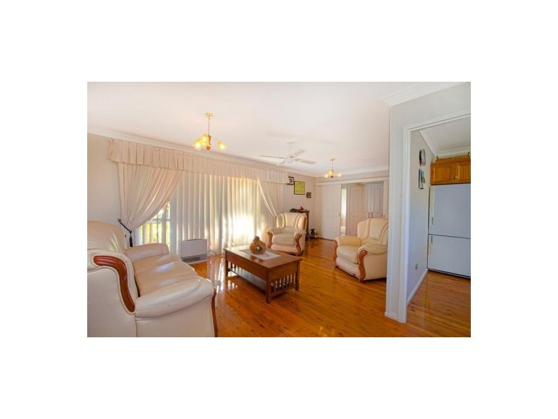 28 Gilda Ave, South Penrith NSW 2750