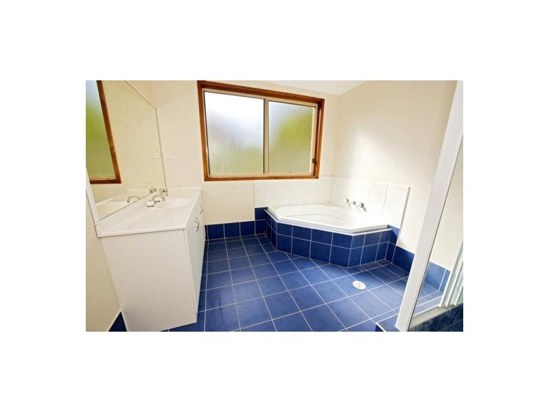 2 Jordon Street, Cambridge Park NSW 2747