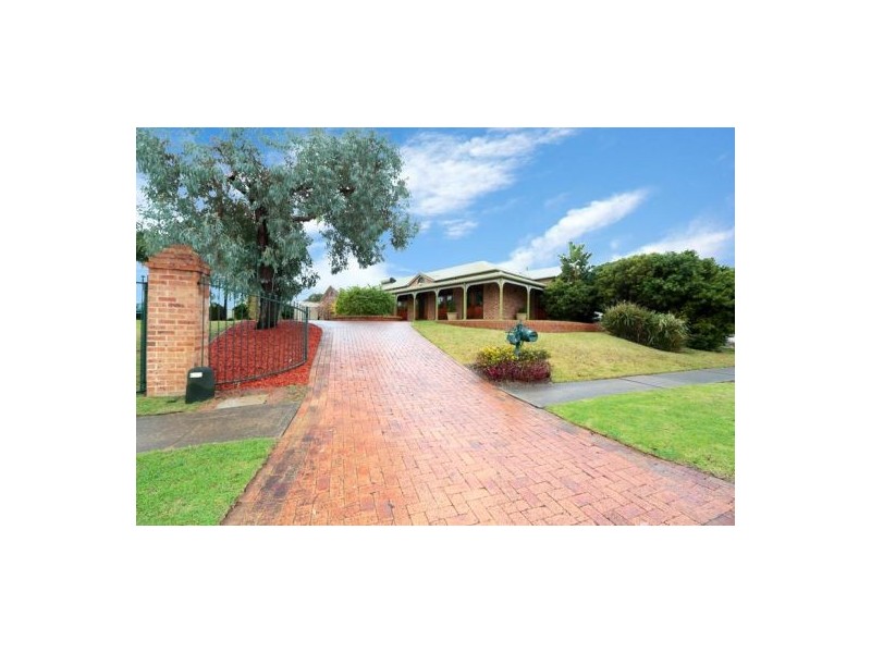3 Hampton Crescent, Prospect NSW 2148