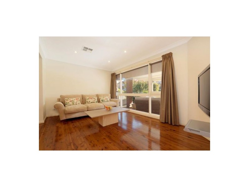 8 Parklands Avenue, Leonay NSW 2750