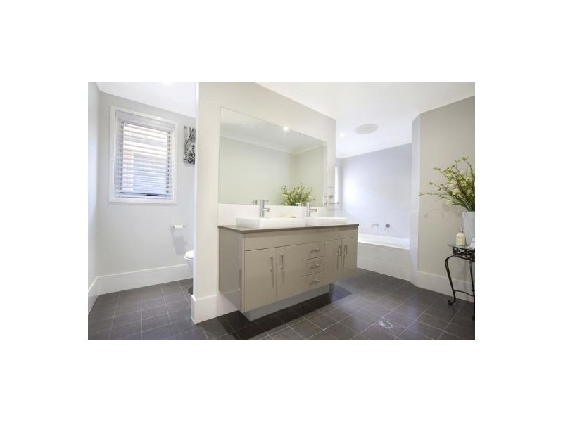 12 Wedgebill Place, Cranebrook NSW 2749