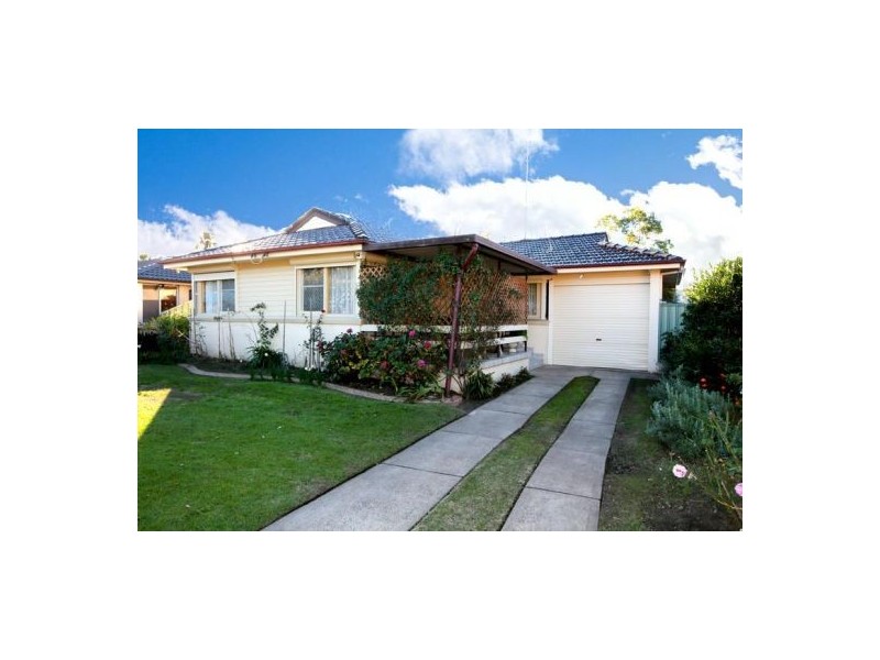 17 Lucas Street, Emu Plains NSW 2750