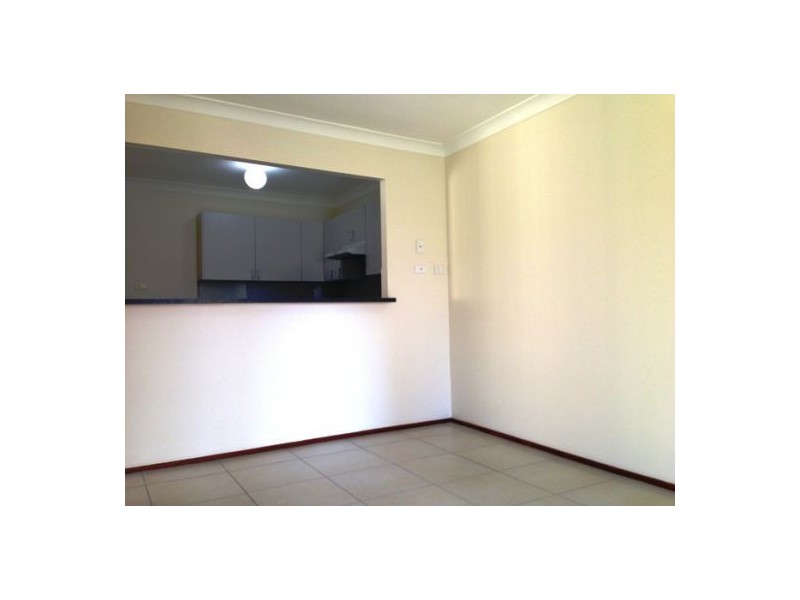 2/51 Goldmark Crescent, Cranebrook NSW 2749