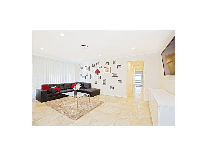 15 Cherrywood Street, Claremont Meadows NSW 2747