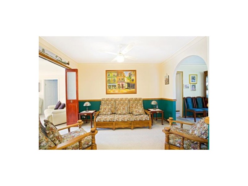 9 Rugby Street, Cambridge Park NSW 2747