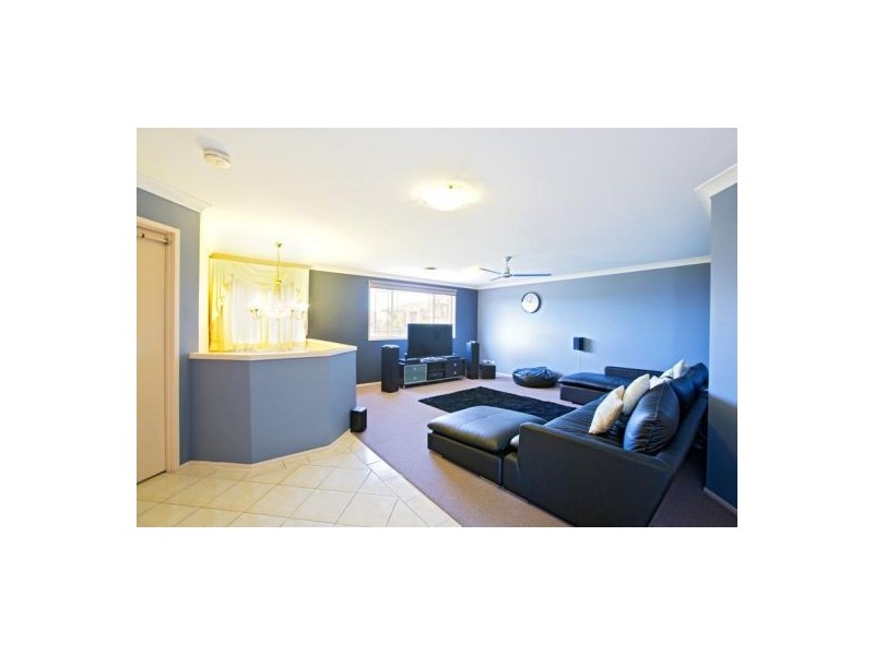 12 Bayldon Place, Glenmore Park NSW 2745