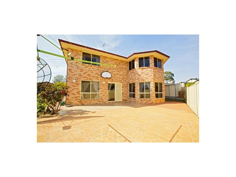 12 Bayldon Place, Glenmore Park NSW 2745