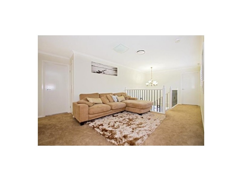 18 Parakeet Grove, Glenmore Park NSW 2745