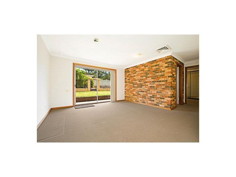 27 Currawong Crescent, Leonay NSW 2750