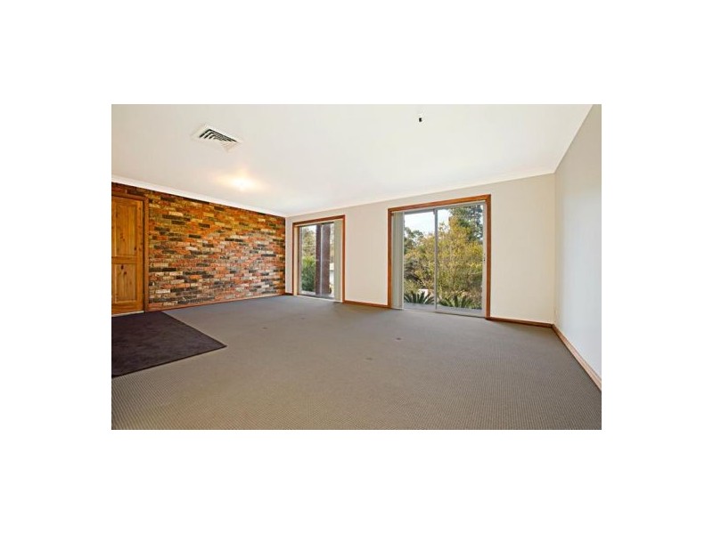 27 Currawong Crescent, Leonay NSW 2750