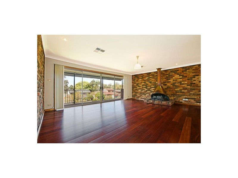 27 Currawong Crescent, Leonay NSW 2750