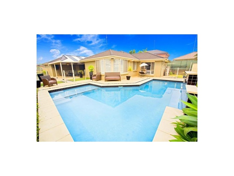 27 Windorra Avenue, Glenmore Park NSW 2745