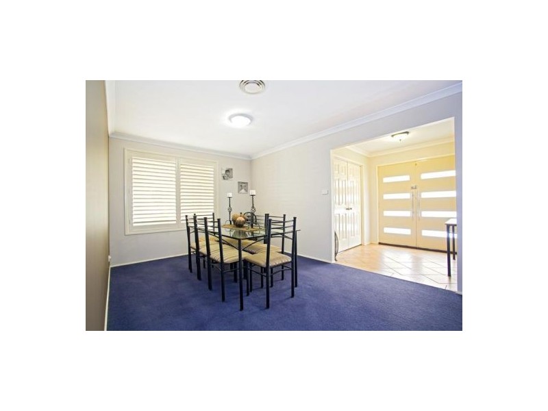 27 Windorra Avenue, Glenmore Park NSW 2745