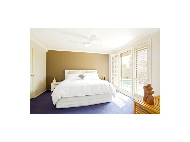 27 Windorra Avenue, Glenmore Park NSW 2745